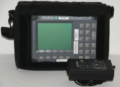 ANRITSU S330 Sitemaster II / Cable/Antenna Analyzer - 700-3300MHz - Wiltron